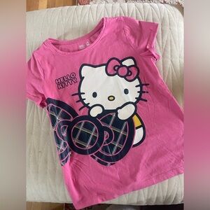 Hello Kitty Bright Pink Graphic Short Sleeve Tee